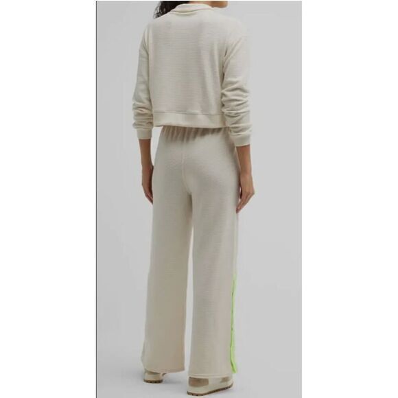 New!  Free People Movement Snow‎ Day Thermal Top, size XS - Picture 15 of 16